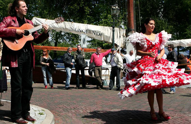 Spaans show met danseressen